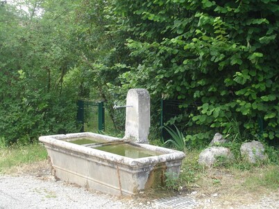 Cottage house bugey méridional Cascades Benonces 70km Lyon.