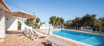 Villa 10 minutes from the beach, in a very quiet location w/ private pool