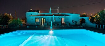 Villa 10 minutes from the beach, in a very quiet location w/ private pool
