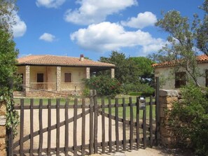 Exterior - Cozy apartment by the sea with a large garden ideal for 2 people (Cannigione)