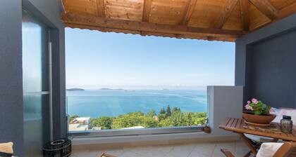 Dreamhouse Soline Sea View, Pool and Jacuzzi Yellow Apartment
