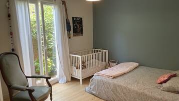 4 chambres, fer et planche Ă  repasser, lit parapluie, Wi-Fi gratuit