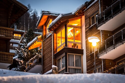 Luxury 5* Duplex Apartment in Prime Location. Discounts on ski hire and lessons
