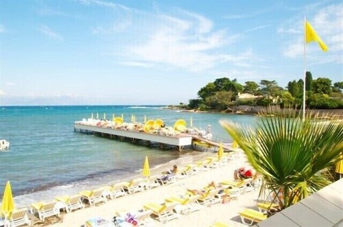 Stilvolle, zeitgenössische Villa am exklusiven Cap d'Antibes