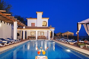 Outdoor pool, a heated pool - Villa José 2, 12 Pers, Heated Pool, Wifi, A/C, Petfriendly, sea view (Comares)