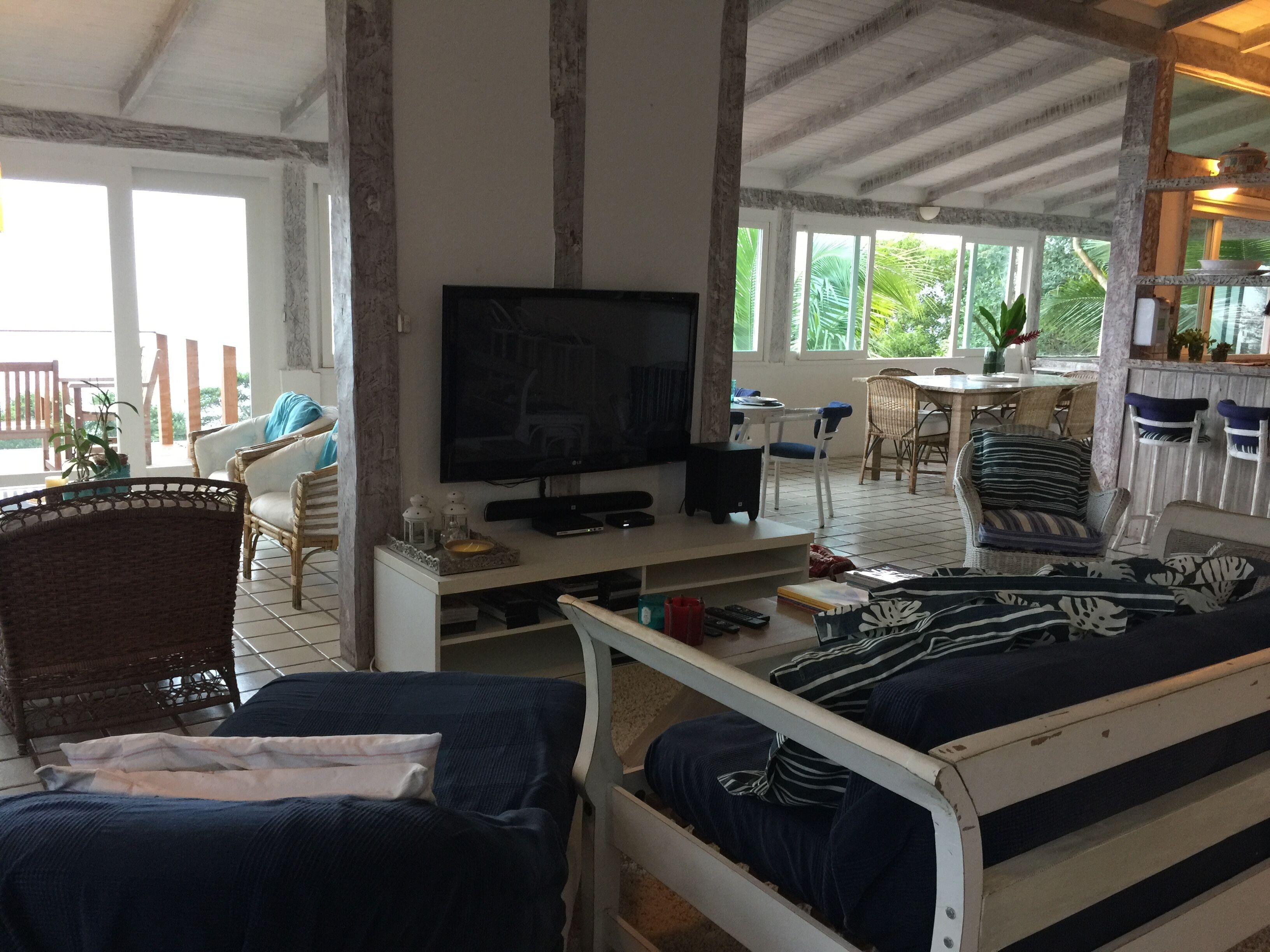 Cond. Closed Panoramic View - 3 suites and 1 bedroom