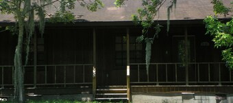 Pacífica casa de estilo rústico.