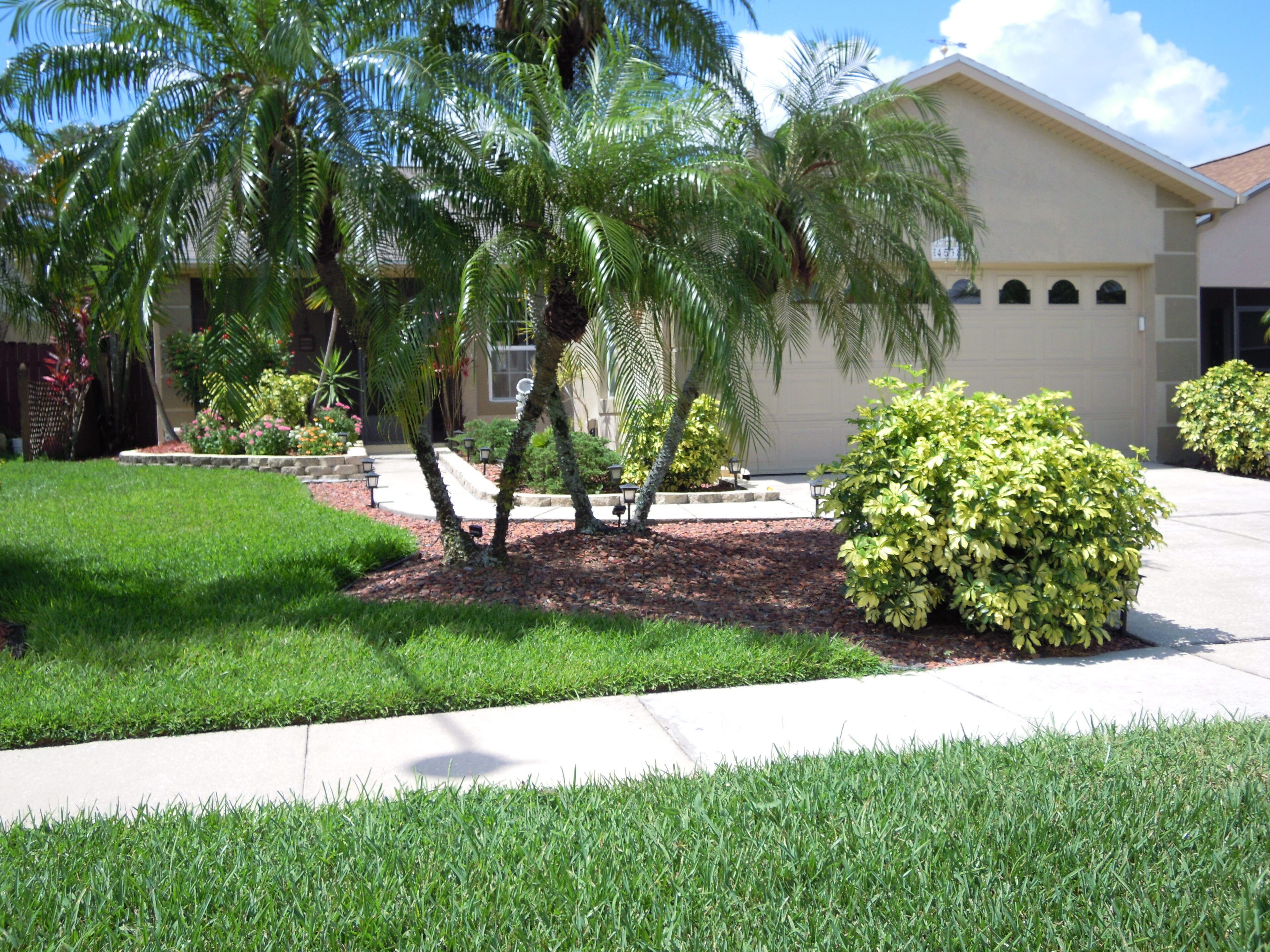House in Indian Point with 3 bedrooms 2 bathrooms and pool