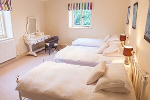 7 bedrooms, iron/ironing board, free WiFi, bed sheets