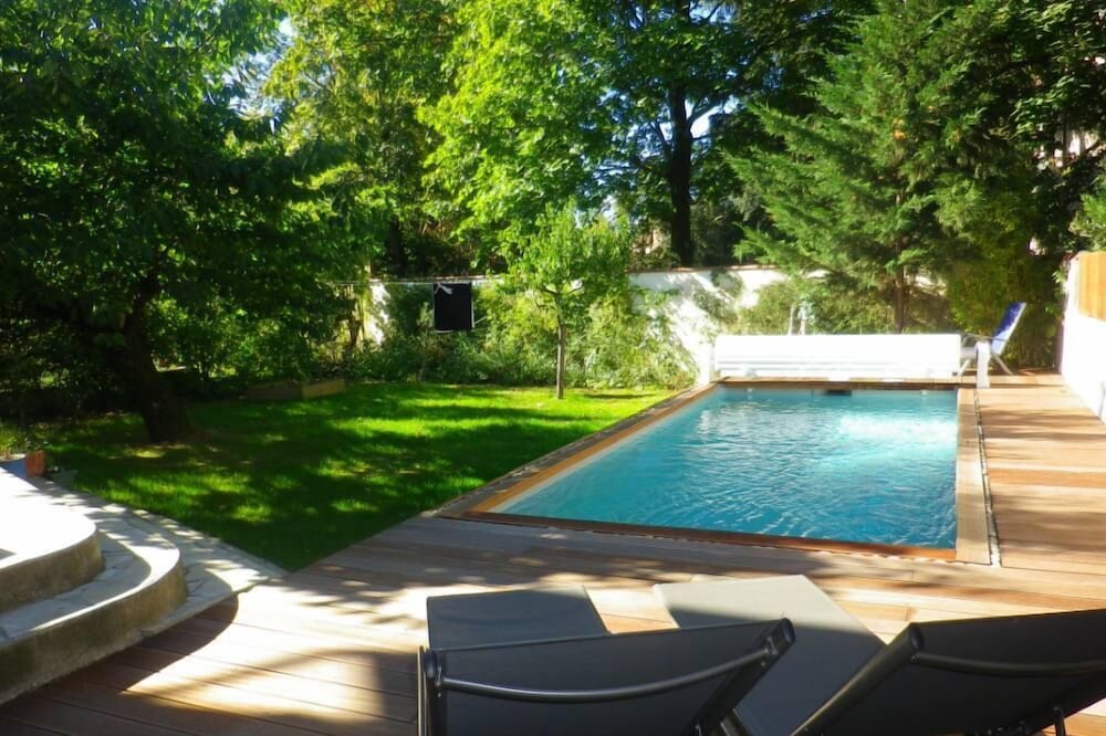 House with pool garden, ideal family quiet in Toulouse,