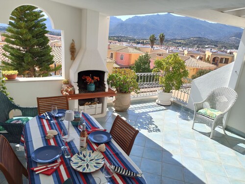 Charming and bright apartment in residence with pool and tennis court