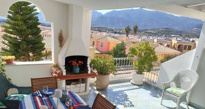 Charming and bright apartment in residence with pool and tennis court