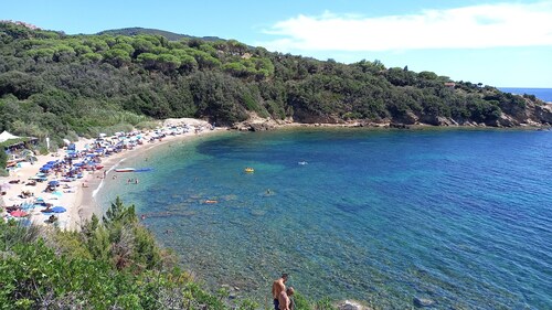 Villa Giuliana, Kolmen huoneen huoneisto 6/7 Ptl.