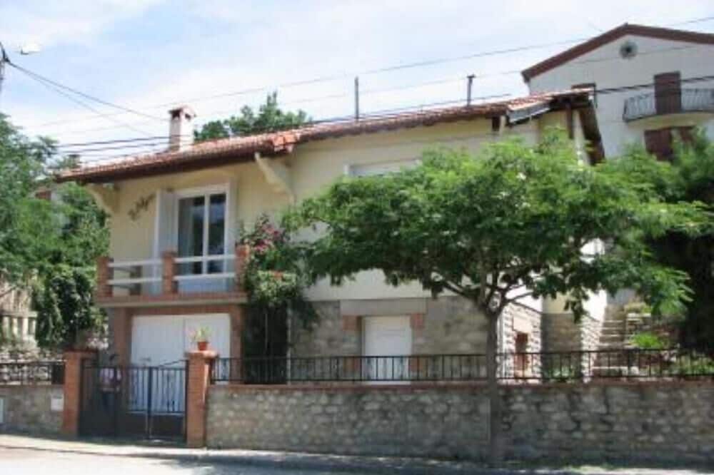 Character house at the foot of the canigou