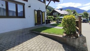 Property grounds - Nice apartment at ground level in Ruhpolding, children and pets are welcome (Bayern)