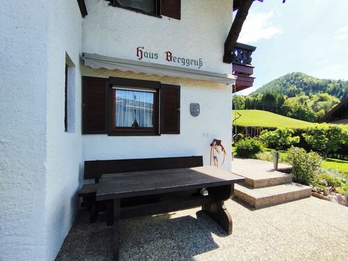 Nice apartment at ground level in Ruhpolding, children and pets are welcome