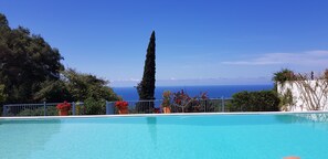 Outdoor pool - Beautiful see view villa with infinity pool  (Pelekas)