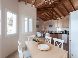 Dining - Beautiful see view villa with infinity pool (Pelekas)