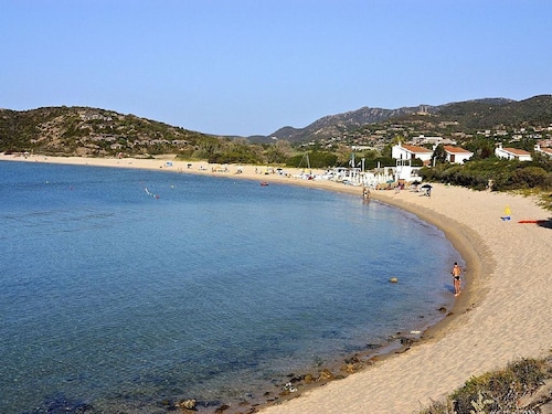 villa avec vue sur la mer avec jardin en milieu naturel