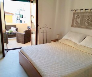1 Schlafzimmer, Bügeleisen/Bügelbrett, Reisekinderbett, kostenloses WLAN