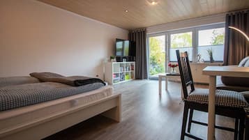 1 bedroom, in-room safe, free WiFi, bed sheets