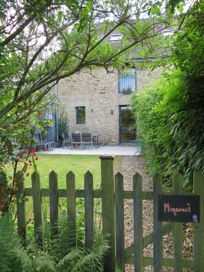 Property grounds - 7 Cottages in 100 acres, heated pool. Near Pont Aven, Concarneau, beaches 15km (Melgven)