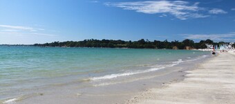 7 Cottages in 100 acres, heated pool. Near Pont Aven, Concarneau, beaches 15km