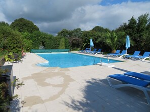 Piscine extérieure, piscine chauffée