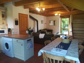Interior - 7 Cottages in 100 acres, heated pool. Near Pont Aven, Concarneau, beaches 15km (Melgven)