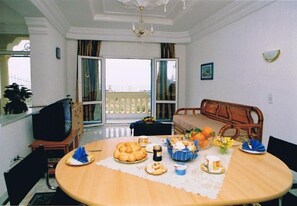 Dining - Vacation apartment in Tunisia (quiet location) (CHATT MERIAM)