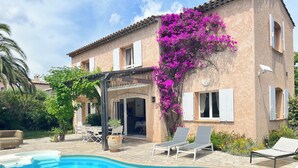 Pool - Villa Philia near beaches, pool heated, 4 bedrooms with air conditionning (Cavalaire-Sur-Mer)