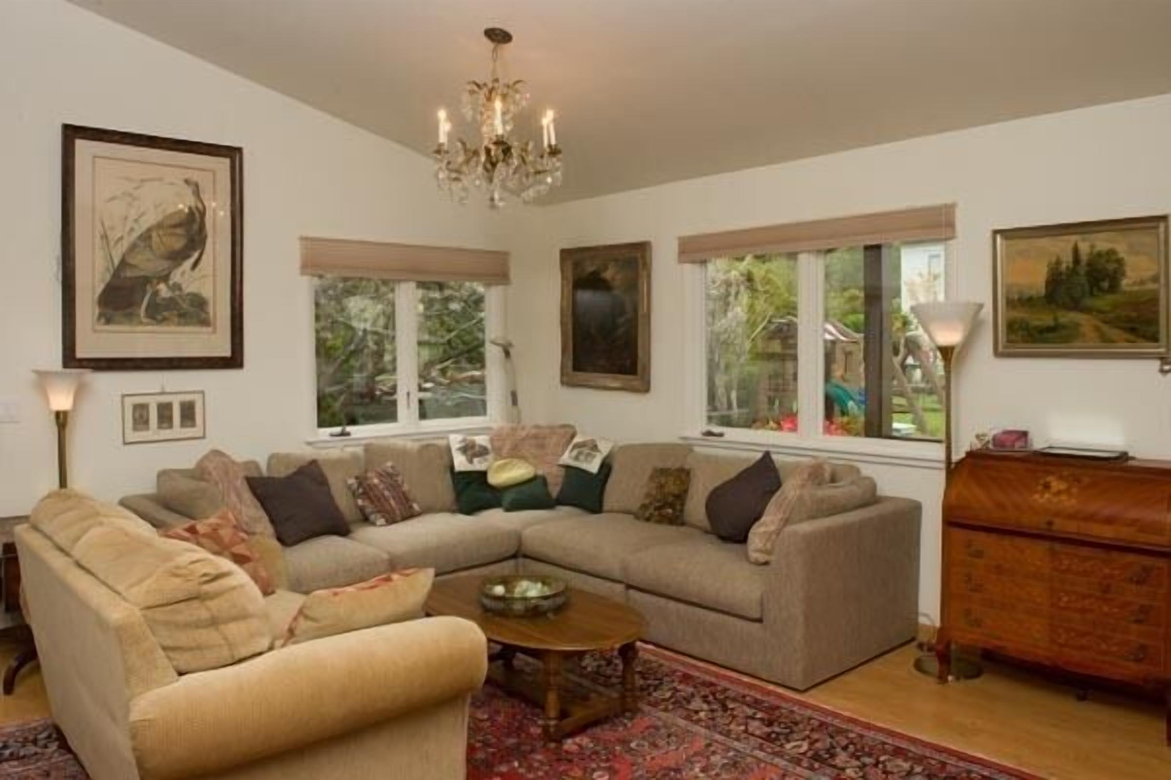 Francis Street Vacation Home.  Ferndale, California