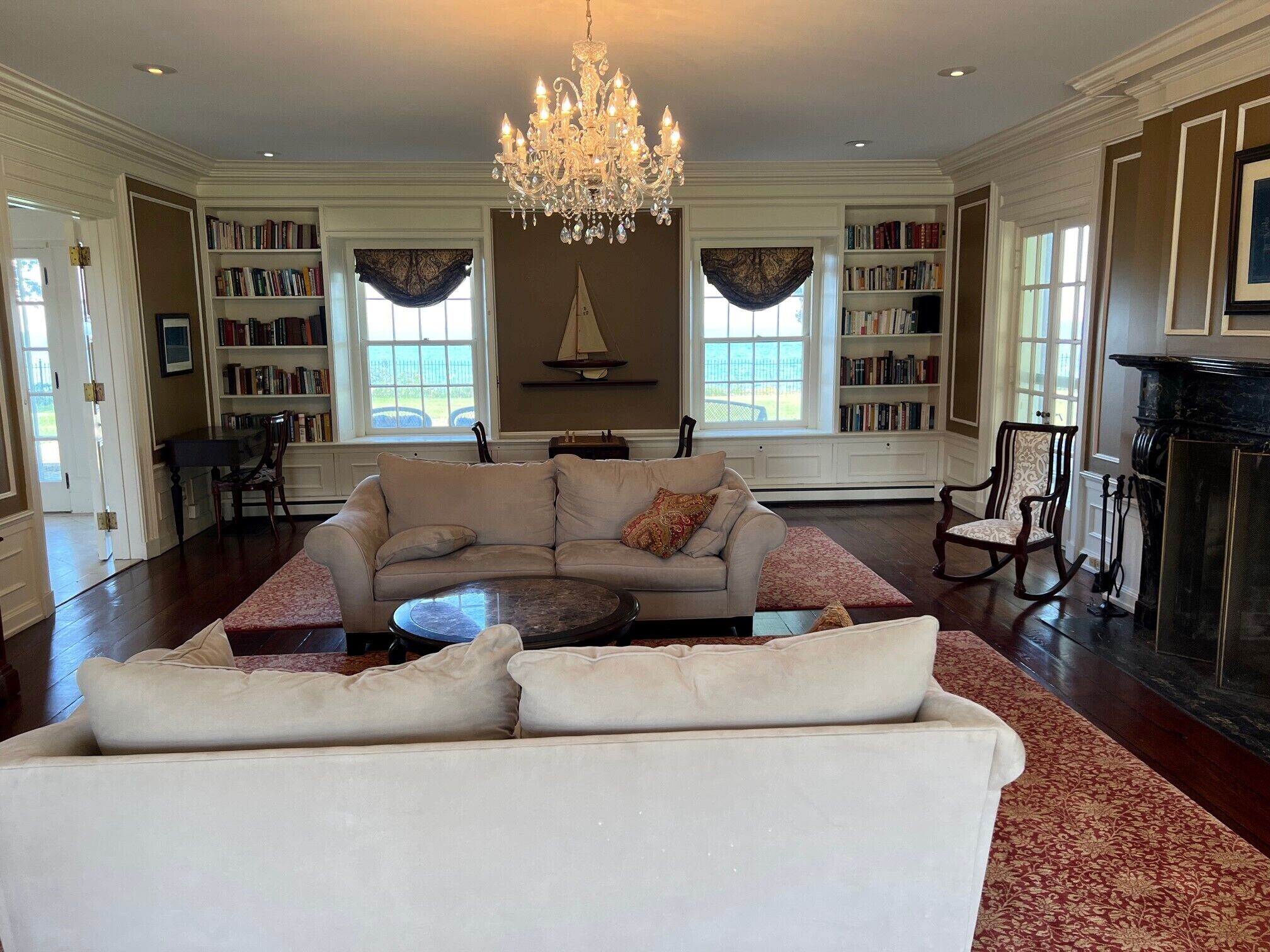 1920s lakefront estate