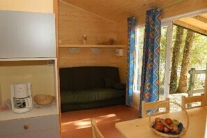 Interior - Chalet Rental - Chef Boutonne - Poitou Charentes (Chef-Boutonne)