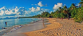 ''La Flamboyante'' villa