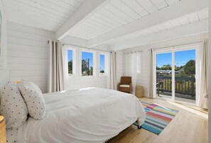 5 bedrooms, iron/ironing board, travel cot, free WiFi
