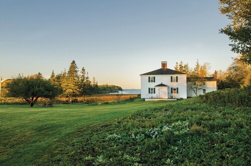 Frank Benson 18 Acre Oceanfront maalaistalo Tennis Estate