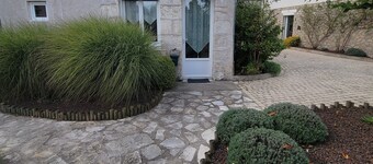 Comfortable cottage, close to the historic center of Blois and Loire by bike.