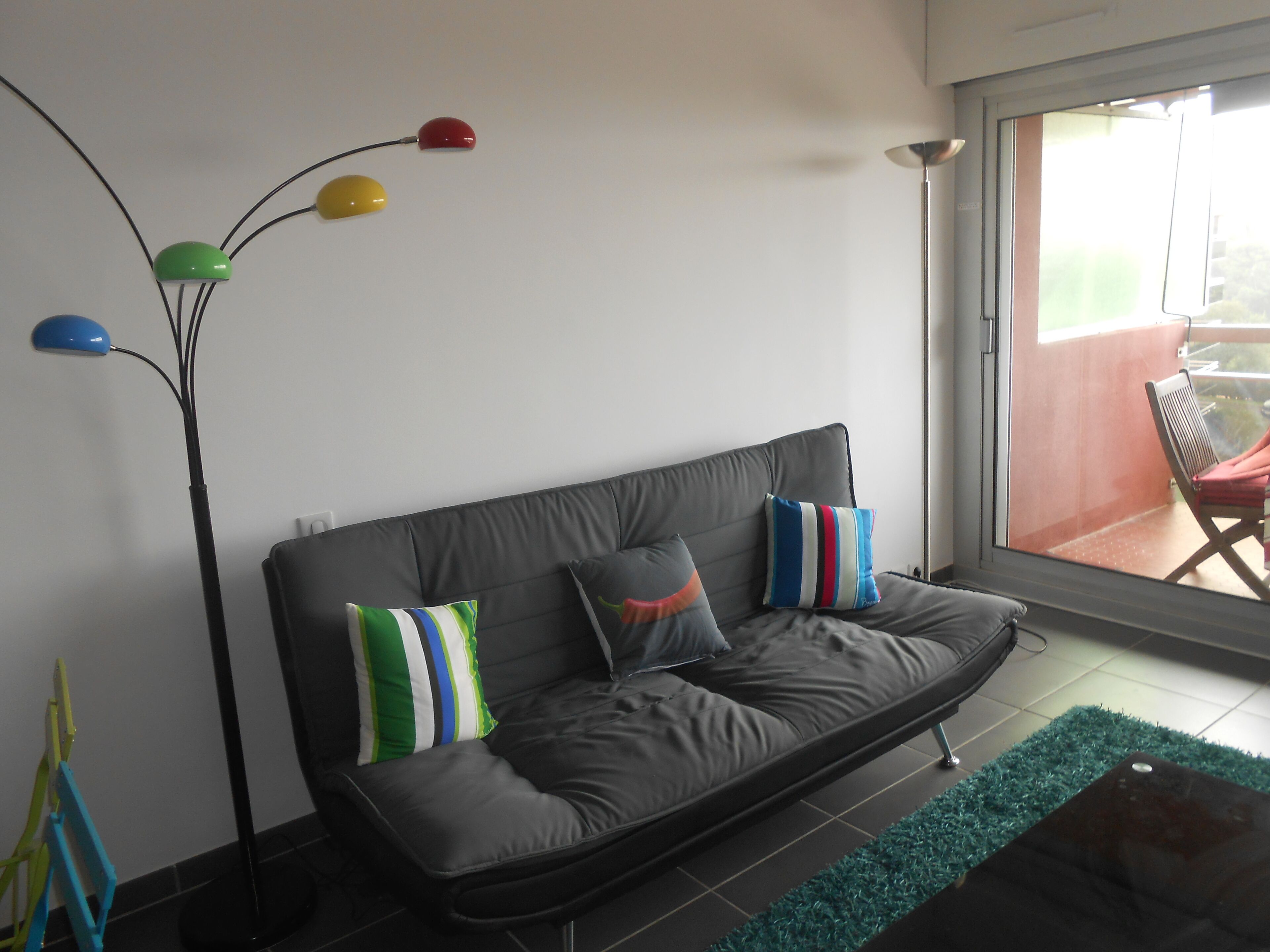 Comfortable apartment with sea view in a park with swimming pool near beaches