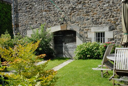 1850 Haus renoviert ganz im Dorf.