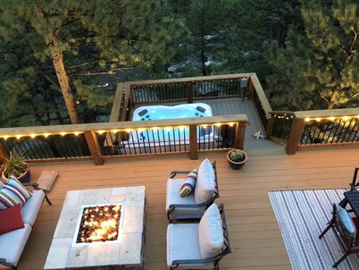 Luxury House, River Access, RMNP, Mountain Views, Hot Tub! Dancing Pines, Estes Park CO