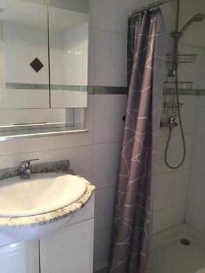 Hair dryer, towels