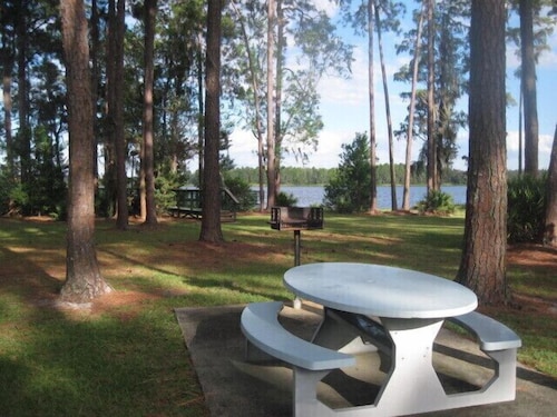 Beautiful  Home w/Private  pool , quiet & gated , WiFi - mins from Disney