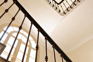 Interior - Èrsextius, GGB2, Nice (Nice)