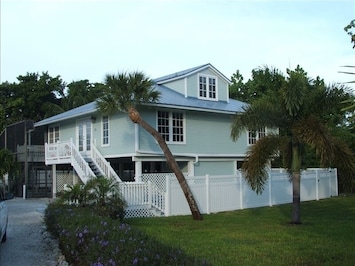 The Beach House Sanibel Front view