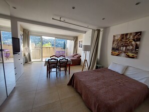 4 Schlafzimmer, Bügeleisen/Bügelbrett, kostenloses WLAN, Bettwäsche