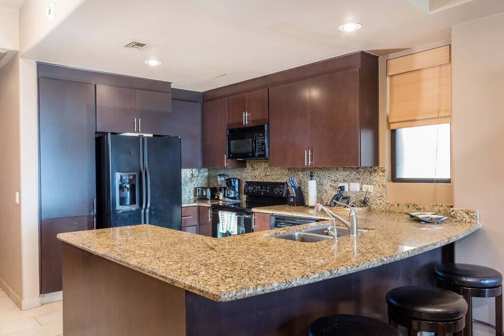 Cristal 501 Stunning Ocean Front 3 Bedroom 2 Bath Condo, Furnished 3 Bedroom 2 Bath Vacation Condo O