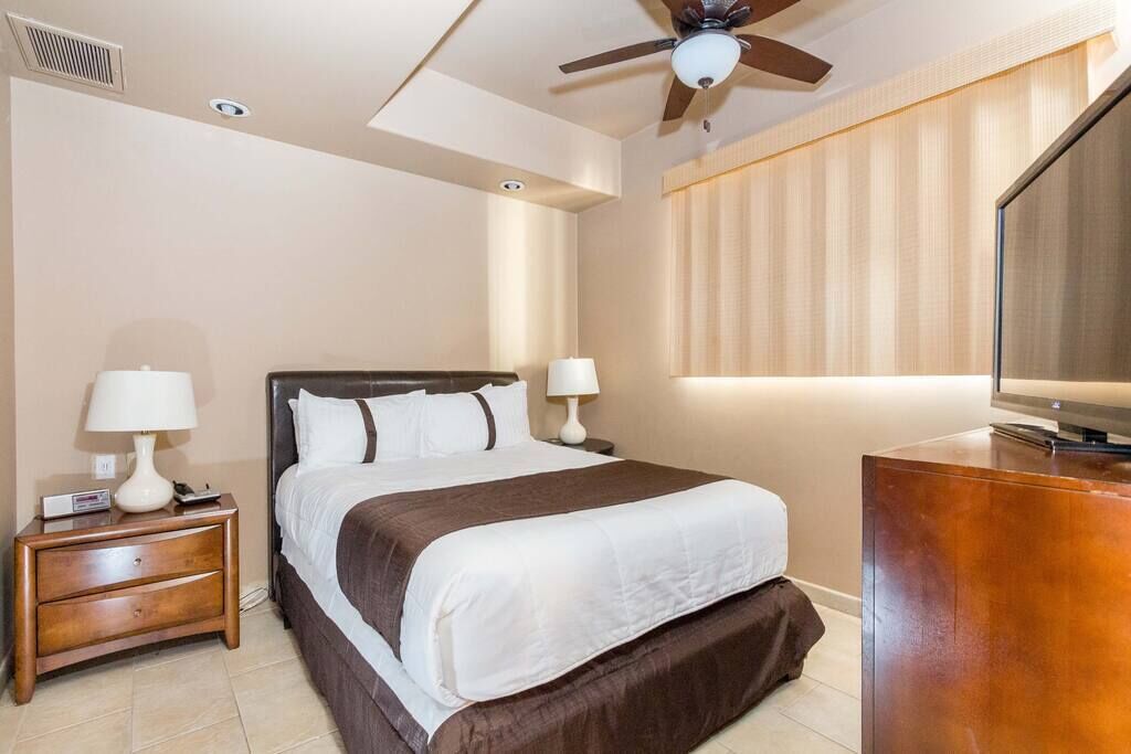 Cristal 501 Stunning Ocean Front 3 Bedroom 2 Bath Condo, Furnished 3 Bedroom 2 Bath Vacation Condo O