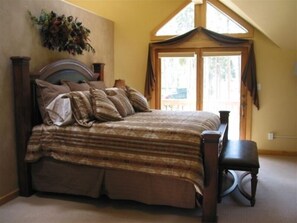 4 soverom, skrivebord, strykejern/-brett og wi-fi