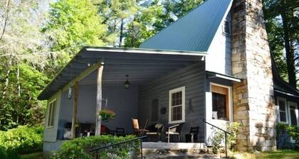 Charming Mountain Cabin w/ Waterfall, 3 mi. to Highlands Center